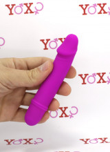 Mini vibratore realistico in silicone fucsia 12,7 x 2,5 cm.