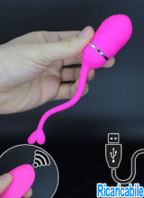 Ovetto vibrante in silicone rosa telecomandato ricaricabile con USB 5,6 x 2,8 cm.